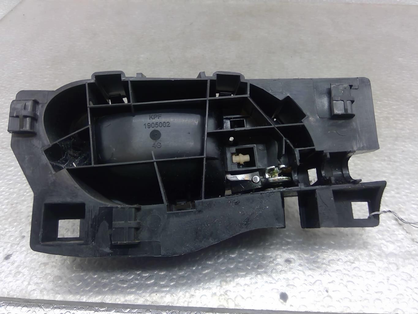 Poignee interieur avant gauche CITROEN C3 2 PHASE 1 Diesel - 1