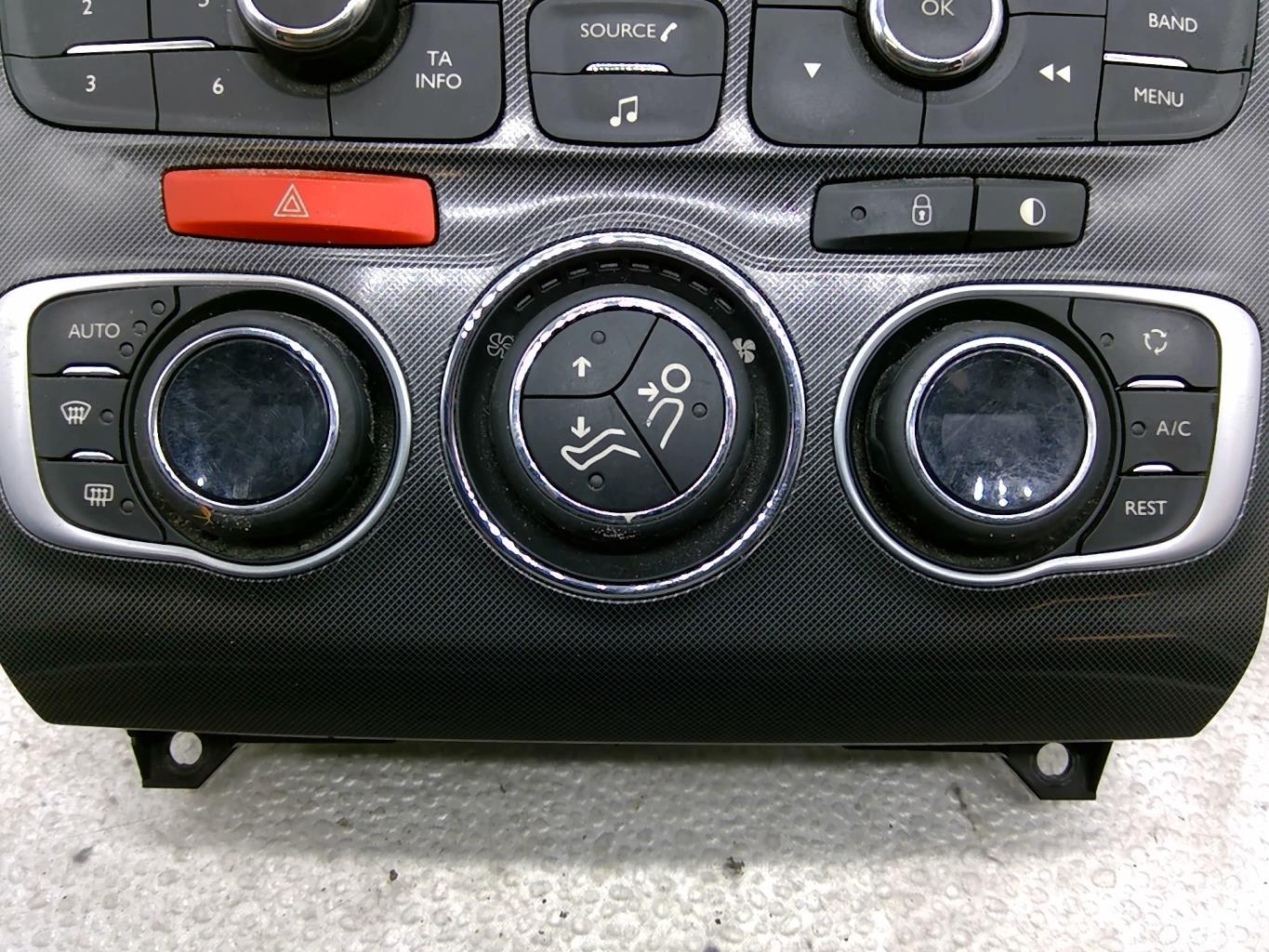 Commande chauffage CITROEN C4 2 PHASE 1 Essence - 1