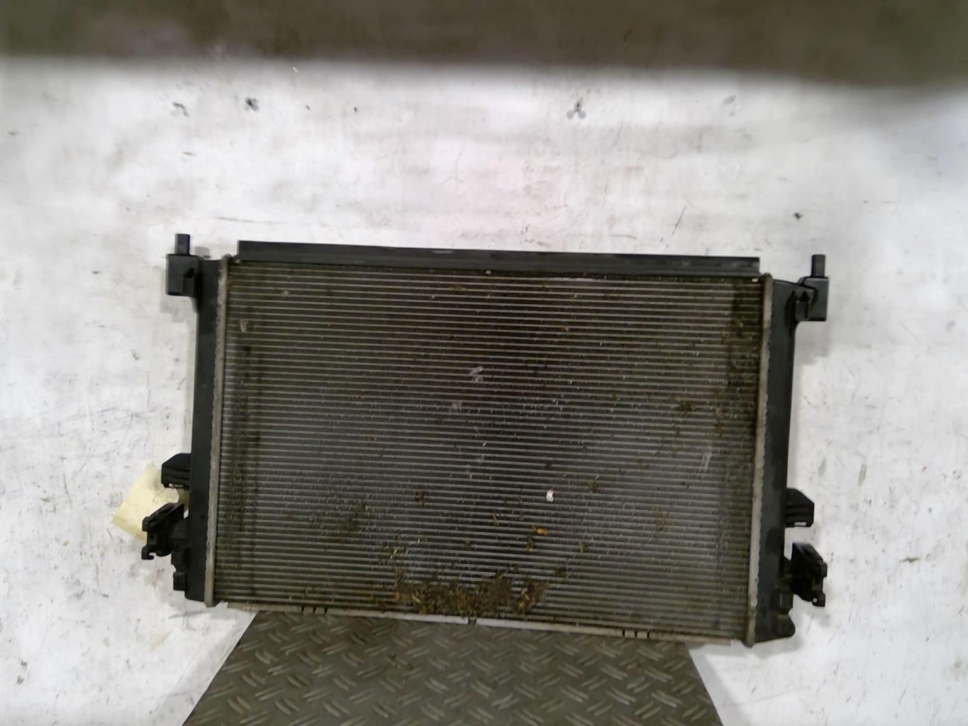 Radiateur eau VOLKSWAGEN PASSAT 7 PHASE 1 BREAK Diesel - 1