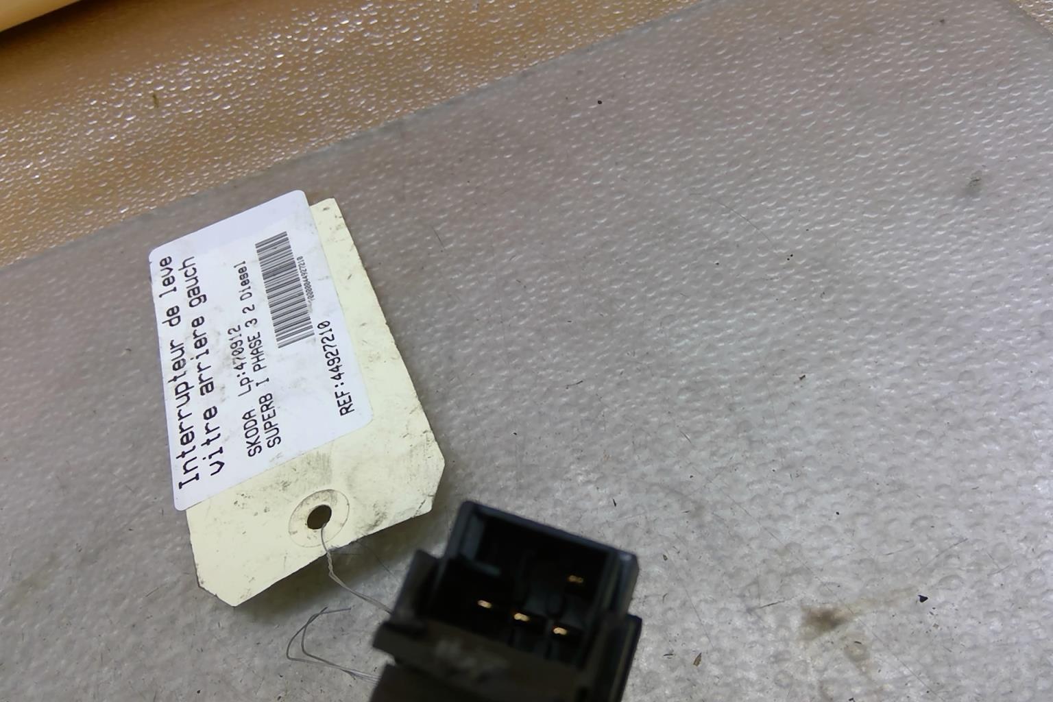 Interruttore lavacristalli posteriore sinistro SKODA SUPERB 1 Diésel - 1