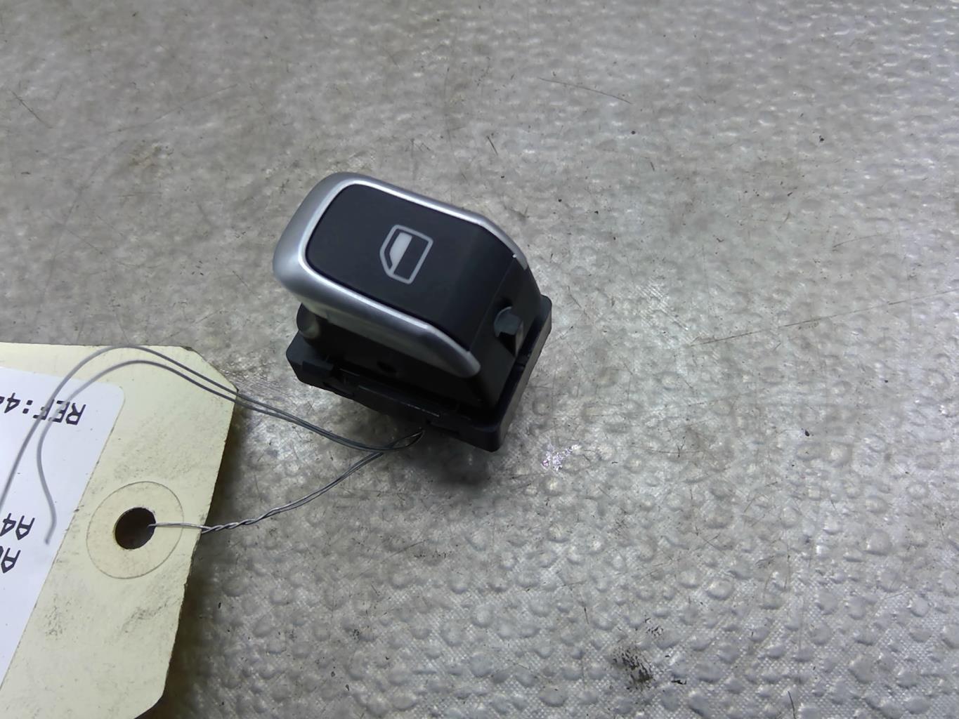 Interruttore lavacristalli posteriore sinistro AUDI A4 3 PHASE 2 Diésel - 1