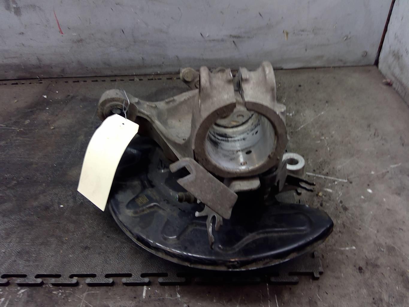 Fuso a snodo anteriore destro VOLKSWAGEN PASSAT 7 PHASE 1 BREAK Diésel - 1