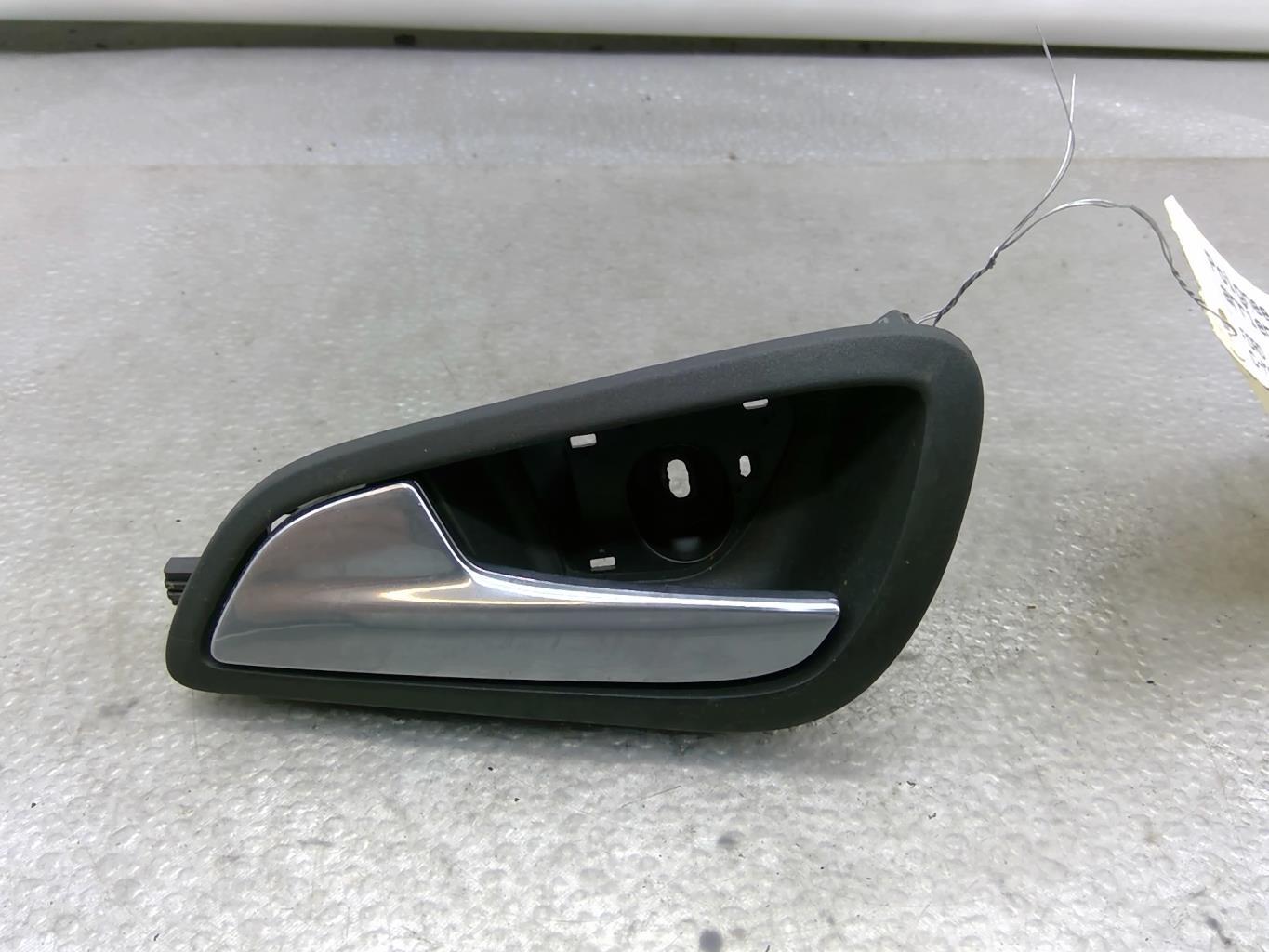 Poignee interieur arriere gauche FORD C-MAX 2 PHASE 2 Diesel - 1