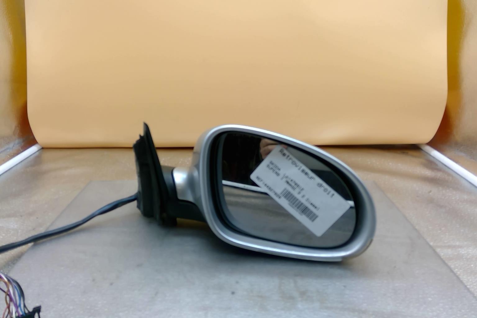 Retrovisor derecho SKODA SUPERB 1 Diésel - 1
