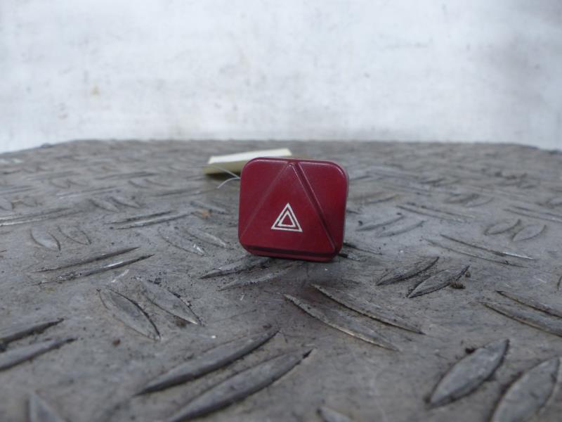 Bouton de warning PEUGEOT 407 PHASE 1 Diesel - 1