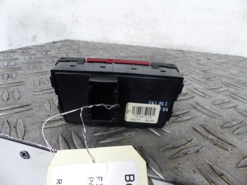 Bouton de warning FIAT PANDA 2 PHASE 2 Essence - 1