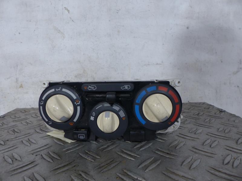 Commande chauffage NISSAN MICRA 3 PHASE 2 Essence - 1