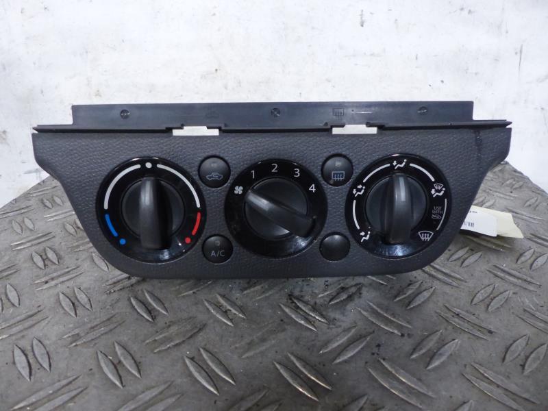 Commande chauffage SUZUKI SWIFT 3 Essence - 1
