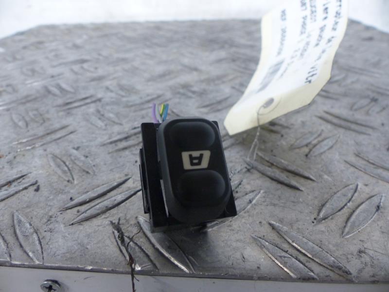 Interruttore lavacristalli posteriore sinistro PEUGEOT 607 PHASE 1 Diésel - 1
