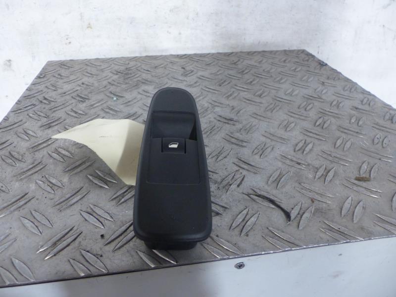 Interruttore lavacristalli anteriore destro CITROEN C4 PICASSO 1 Diésel - 1