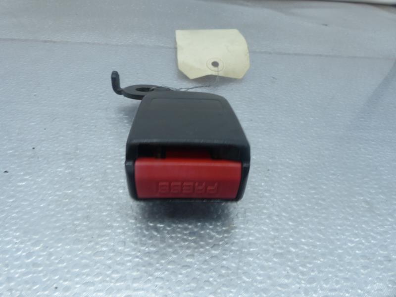 Aggancio cintura sicurezza posteriore destro PEUGEOT 307 PHASE 2 BREAK Diésel - 1