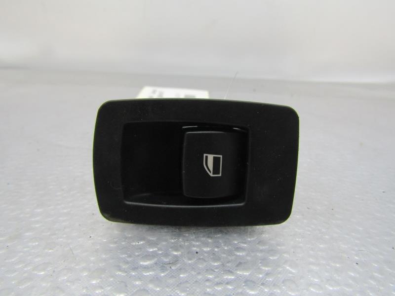Interruttore lavacristalli posteriore sinistro BMW SERIE 1 E87 PHASE 2 Diésel - 1