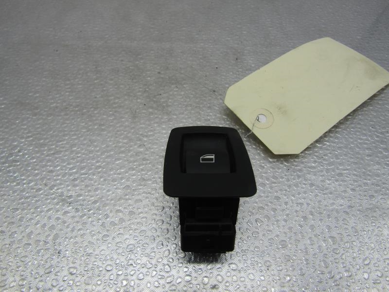 Interruttore lavacristalli posteriore sinistro BMW SERIE 1 E87 PHASE 2 Diésel - 1