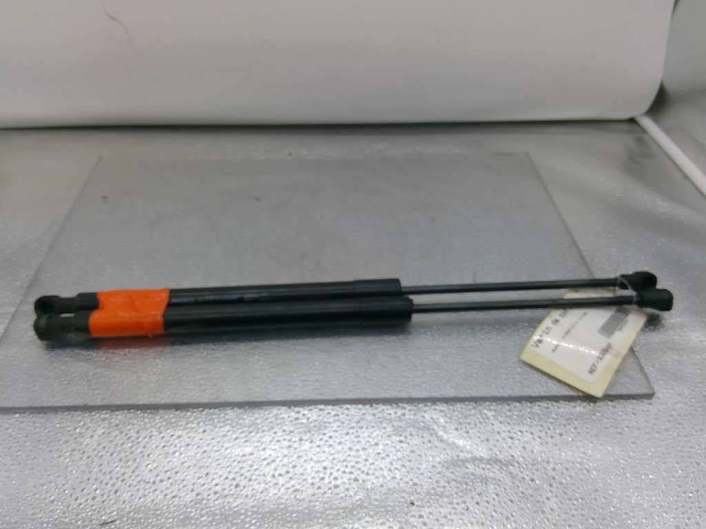 Verin de coffre RENAULT CLIO 4 PHASE 1 Diesel - 1
