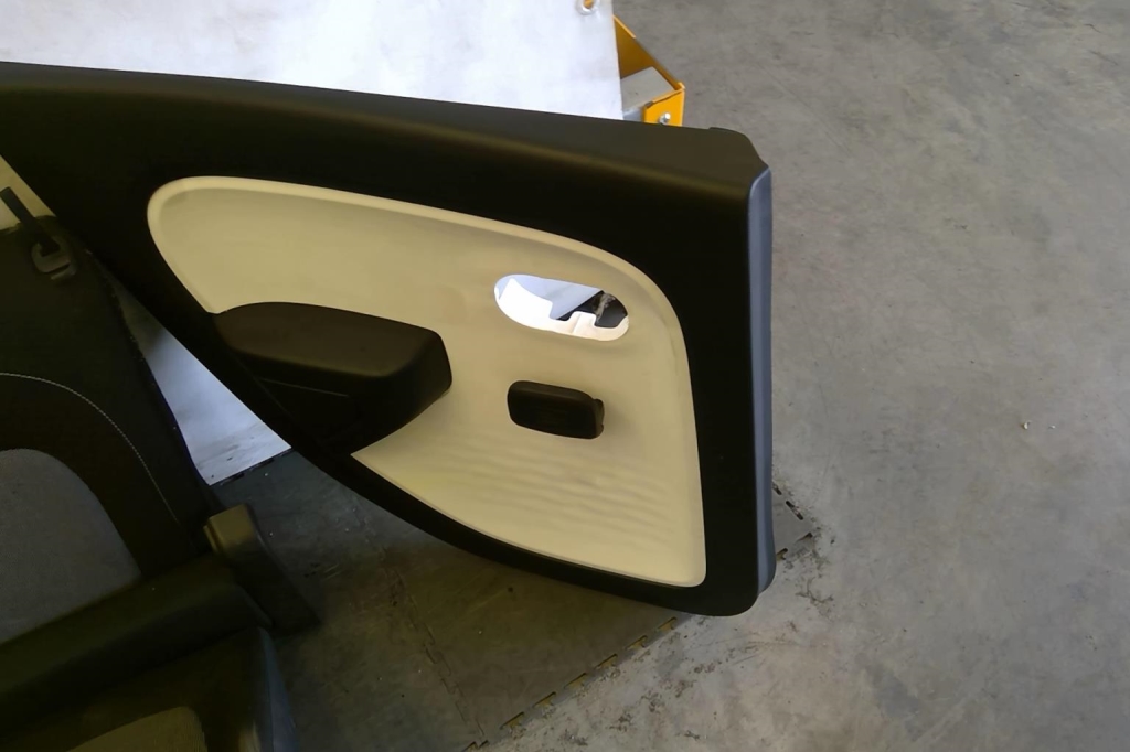 Interieur complet RENAULT TWINGO 3 PHASE 1 Essence - 1