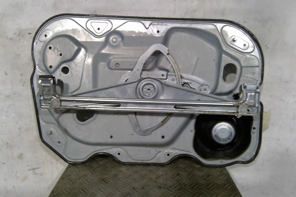 Leve vitre electrique avant droit FORD FOCUS 2 PHASE 2 BREAK Diesel - 1