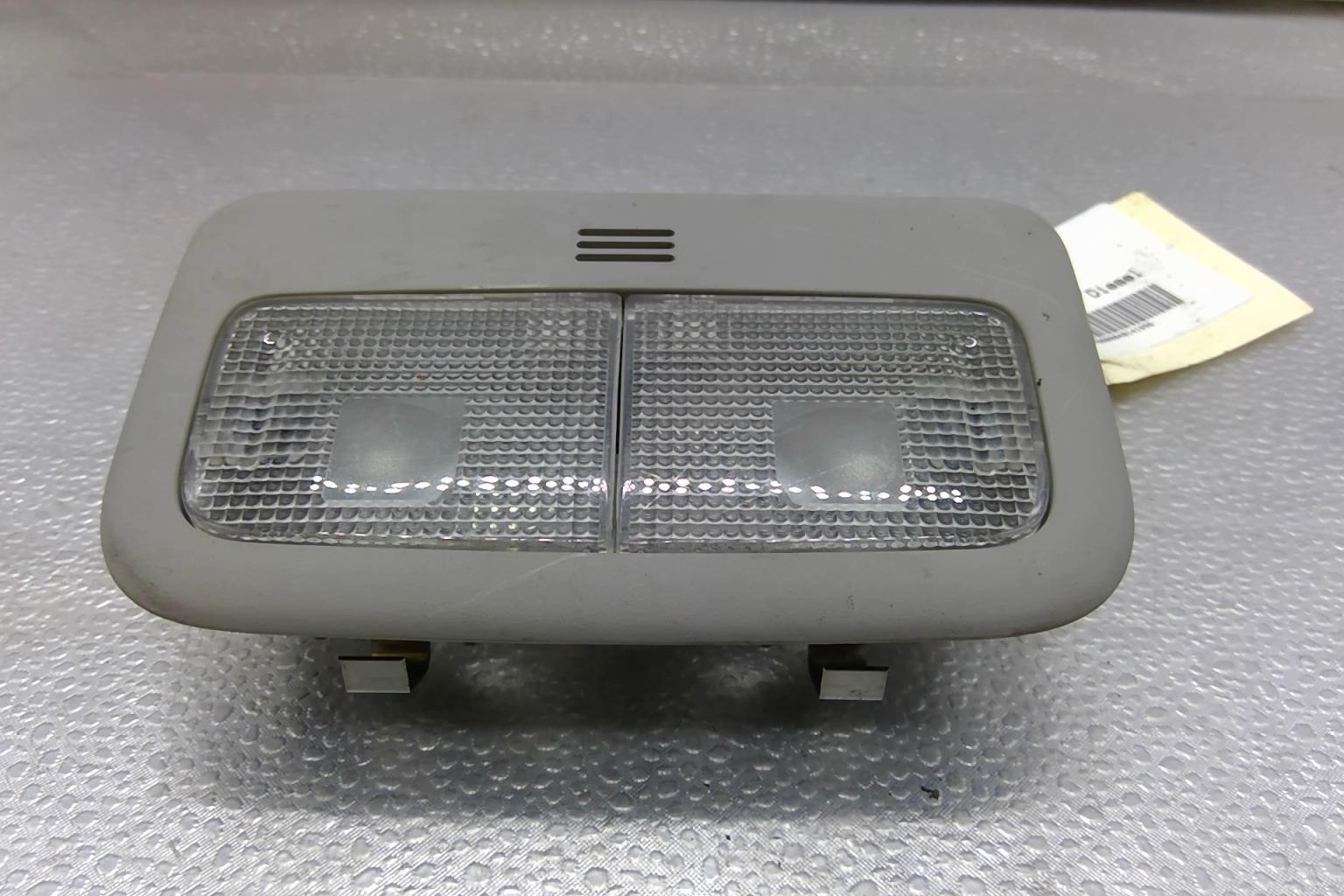 Luce di cortesia TOYOTA YARIS 2 PHASE 1 Diésel - 1