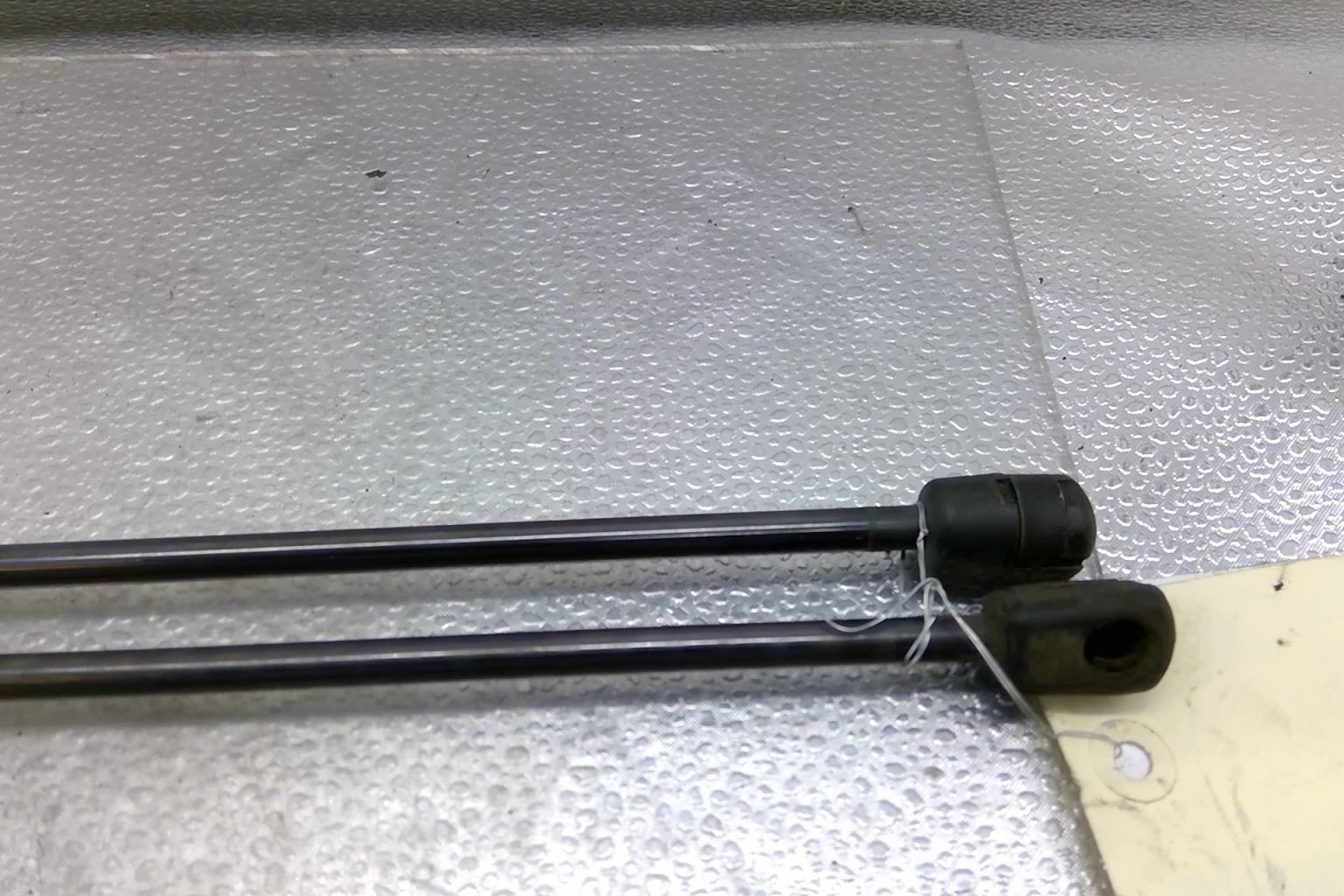 Verin de coffre SUZUKI SWIFT 4 Diesel - 1