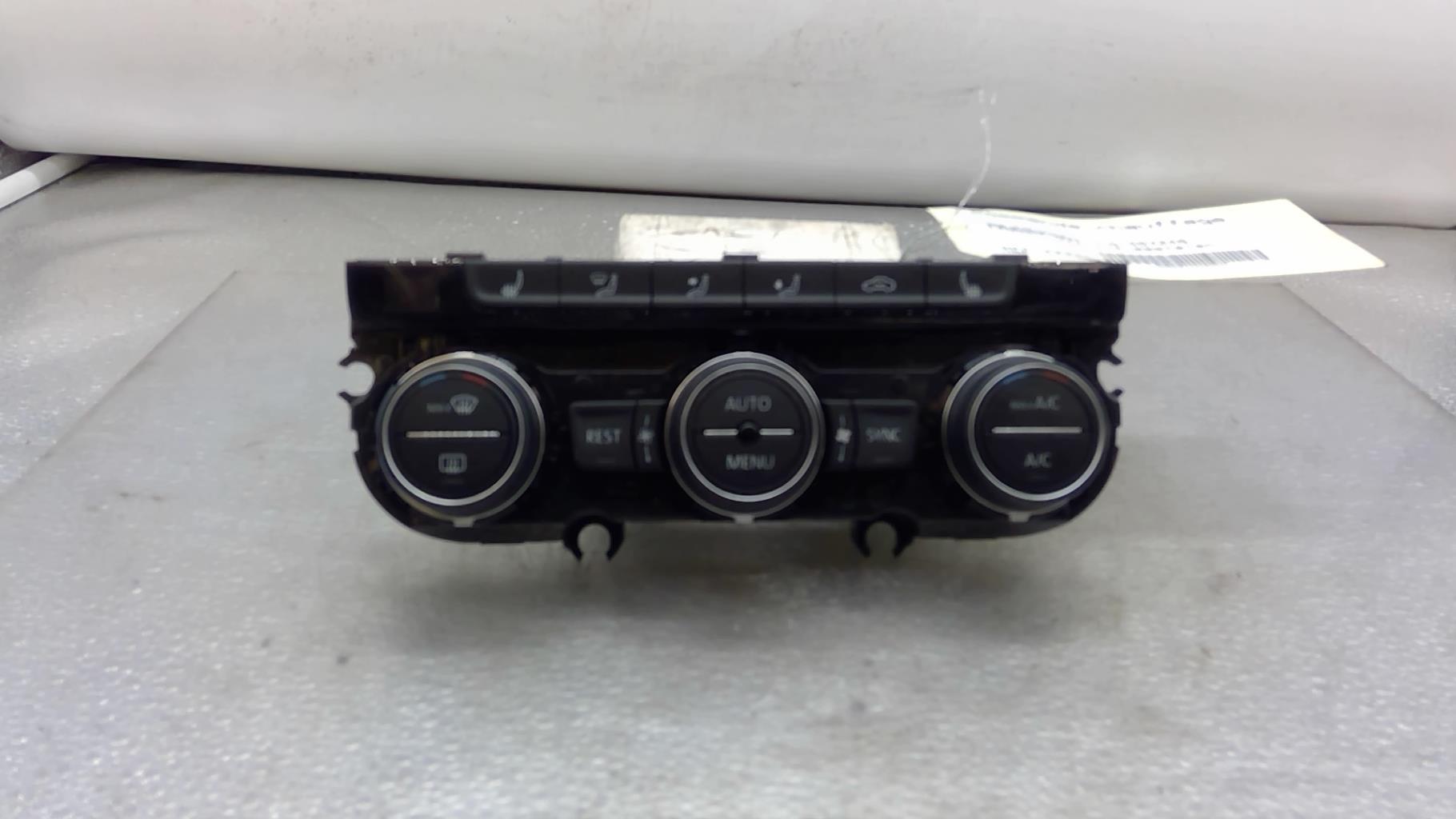 Commande chauffage VOLKSWAGEN PASSAT 7 PHASE 1 Essence/Hybride - 1