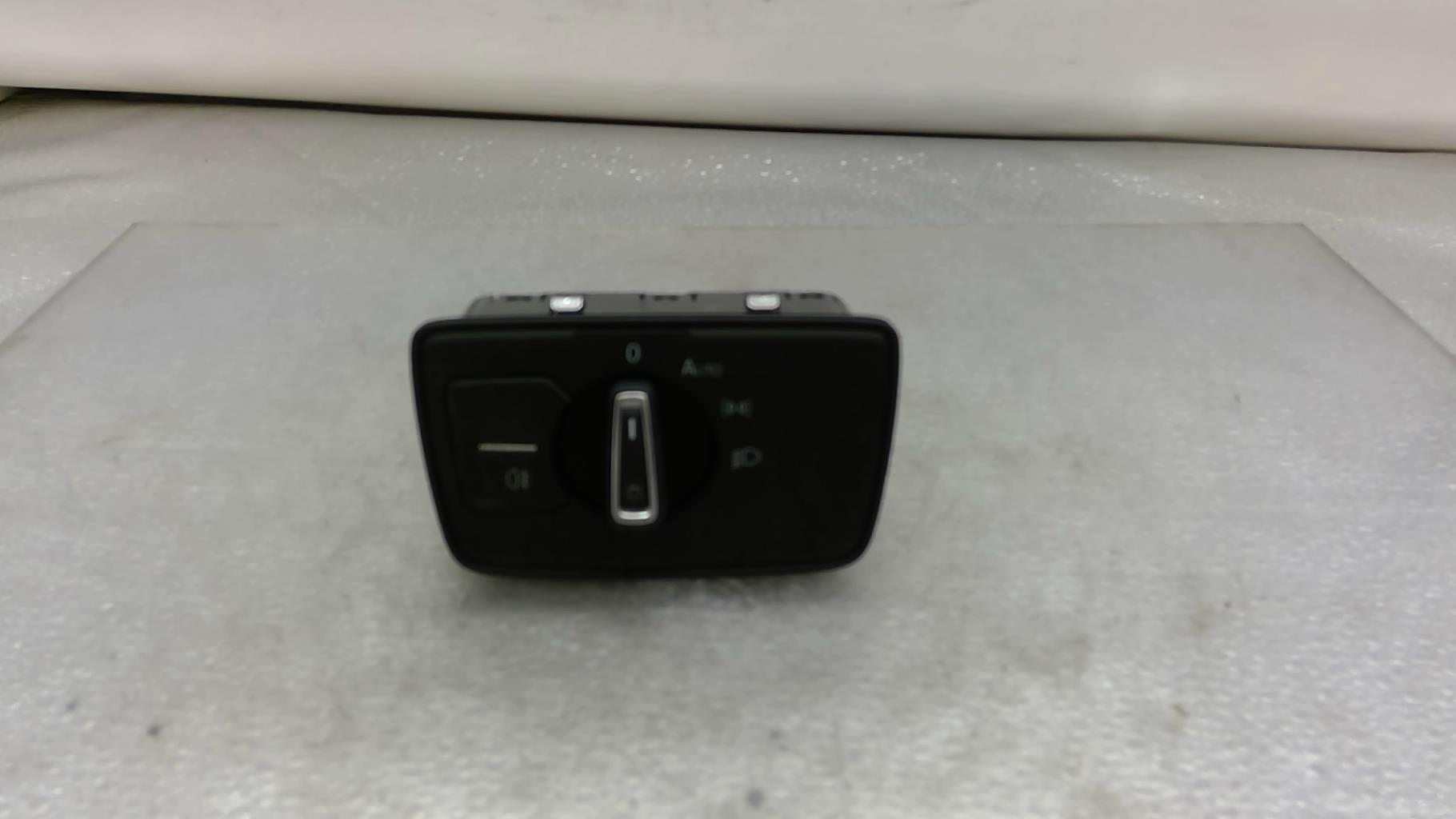 Commodo phare VOLKSWAGEN PASSAT 7 PHASE 1 Essence/Hybride - 1