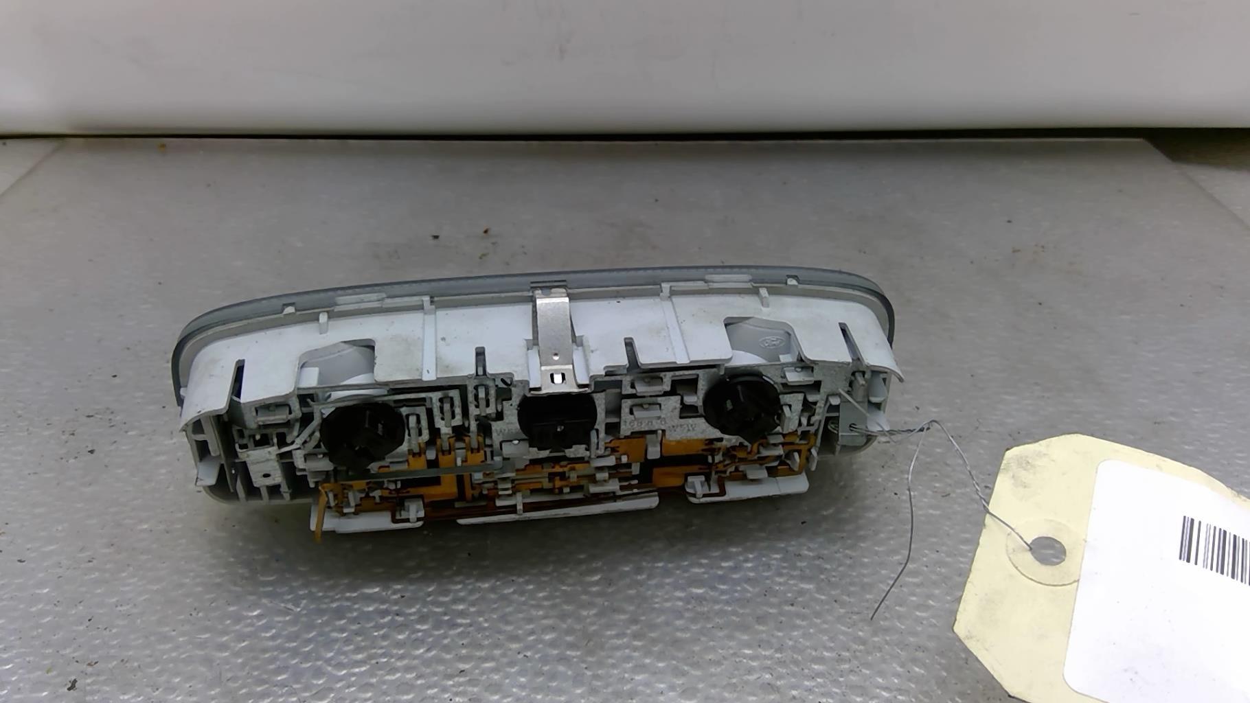 Eclairage de plafonnier FORD MONDEO 3 PHASE 1 Diesel - 1