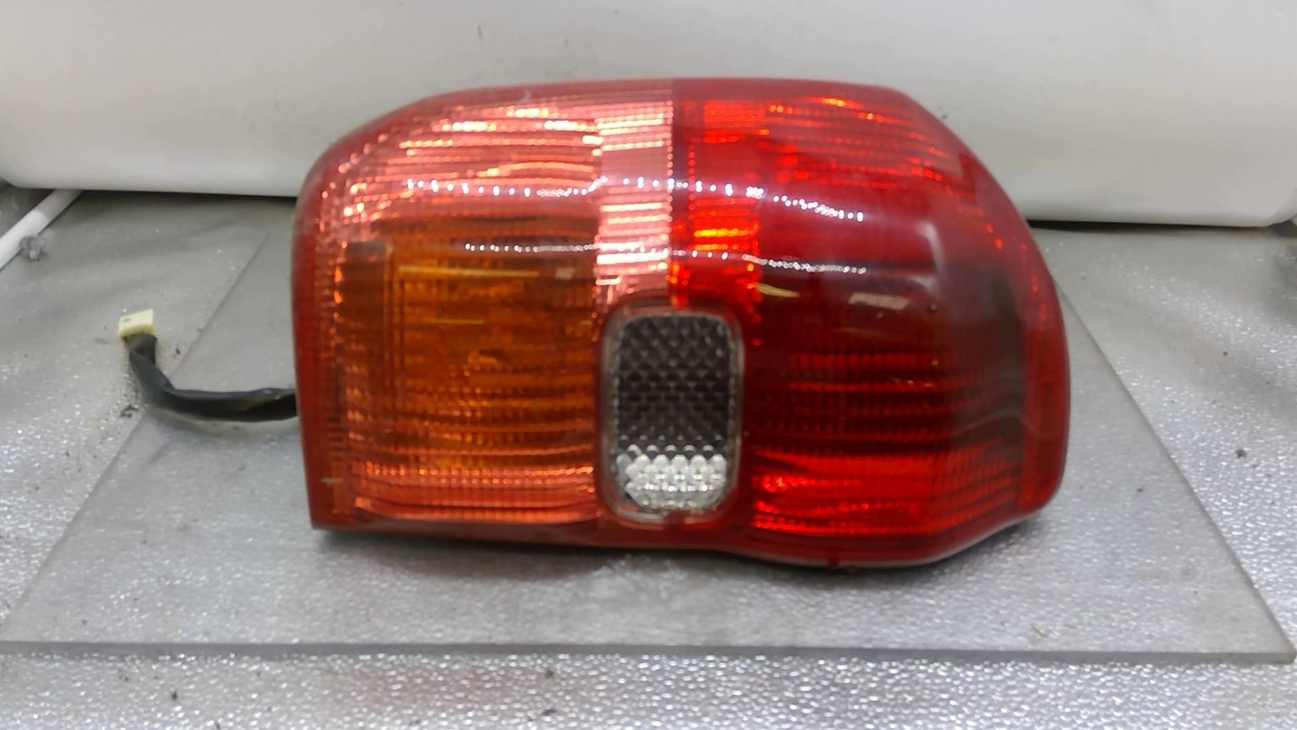 Fanale posteriore principale sinistro (luci) TOYOTA RAV4 2 PHASE 1 Gasolina - 1