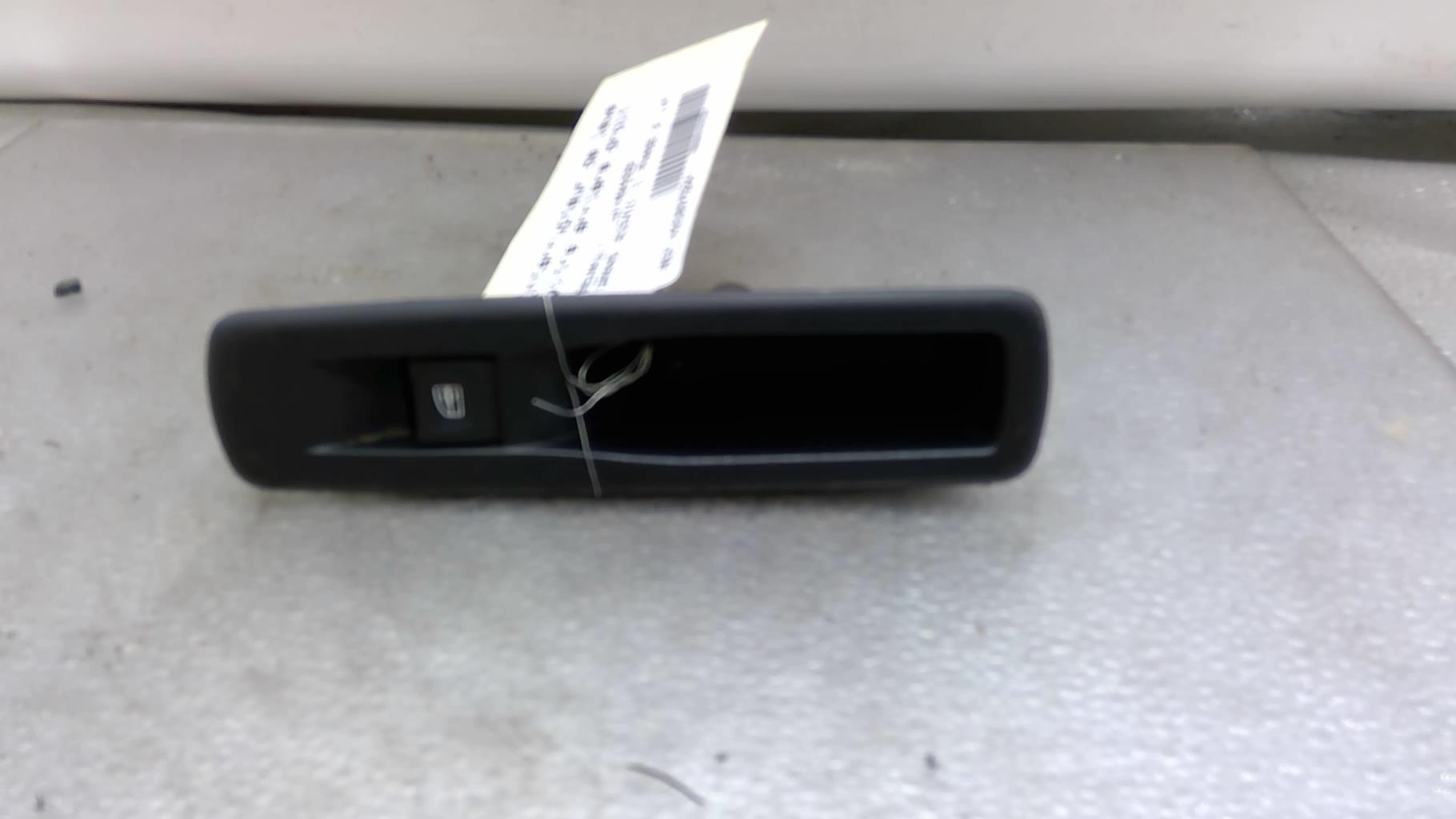Interruttore lavacristalli posteriore destro RENAULT GRAND SCENIC 3 PHASE 1 Gasolina - 1