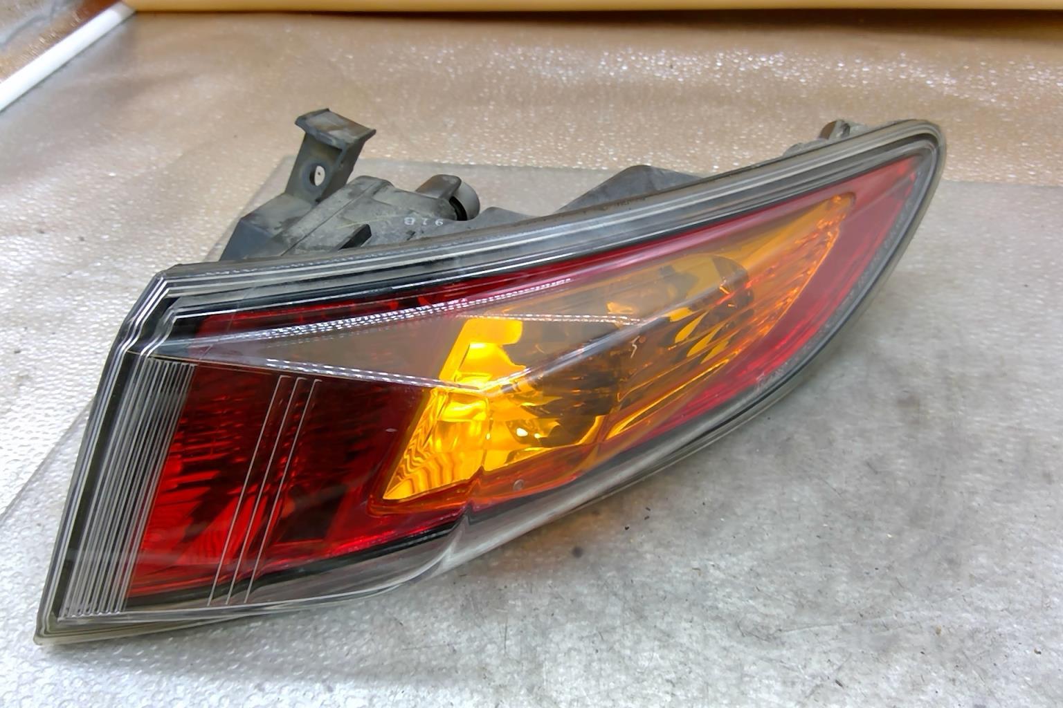 Fanale posteriore principale destro (luci) HONDA CIVIC 8 PHASE 1 Diésel - 1
