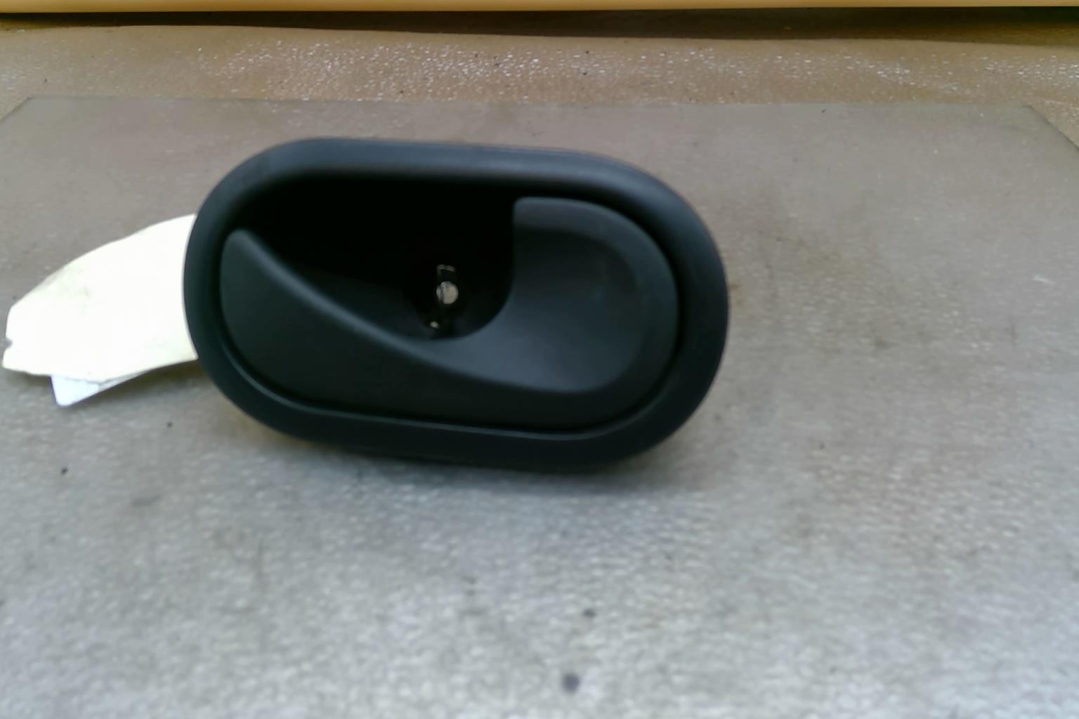 Maniglia interna anteriore destra RENAULT KANGOO 2 PHASE 1 Diésel - 1