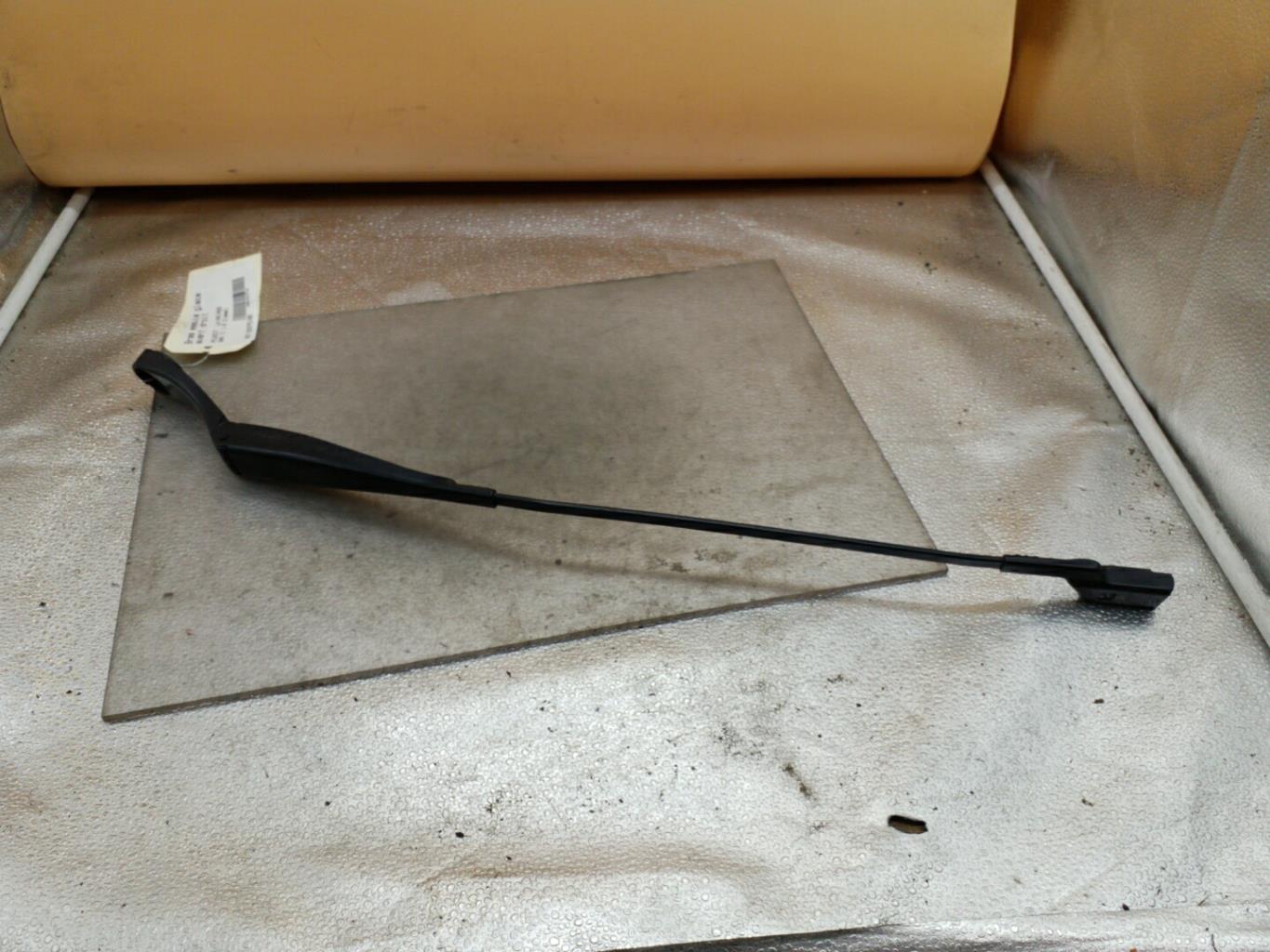 Braccio tergicristallo anteriore destro PEUGEOT 308 2 SW PHASE 1 BREAK Diésel - 1