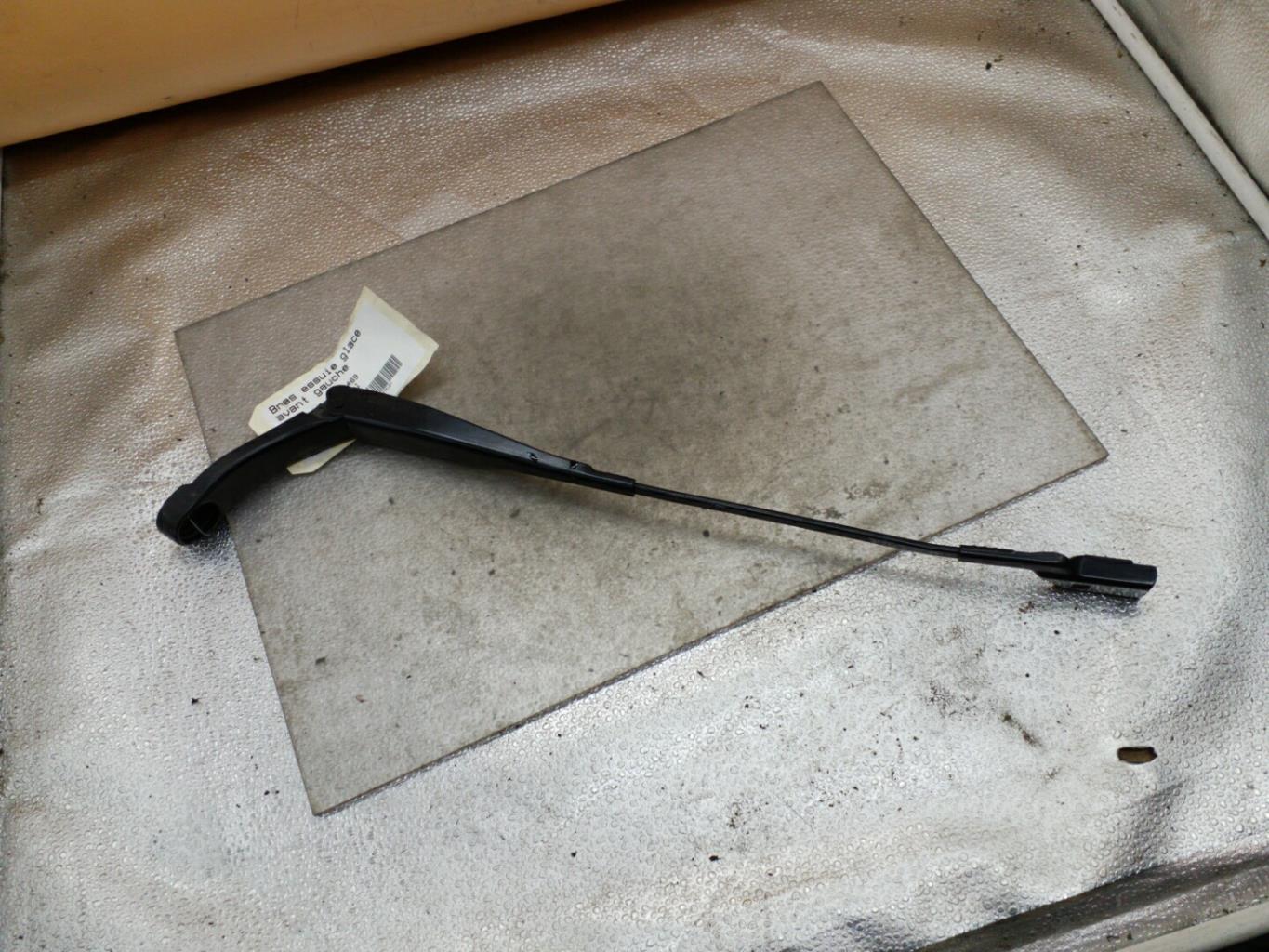 Braccio tergicristallo anteriore sinistro PEUGEOT 308 2 SW PHASE 1 BREAK Diésel - 1