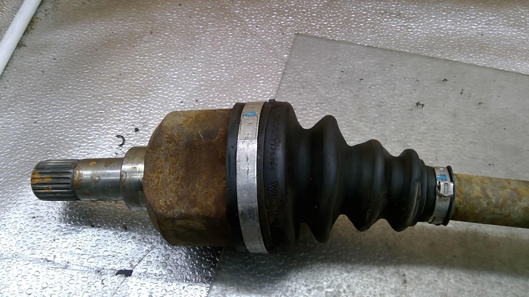 Cardan gauche (transmission) CITROEN JUMPY 2 Diesel - 1