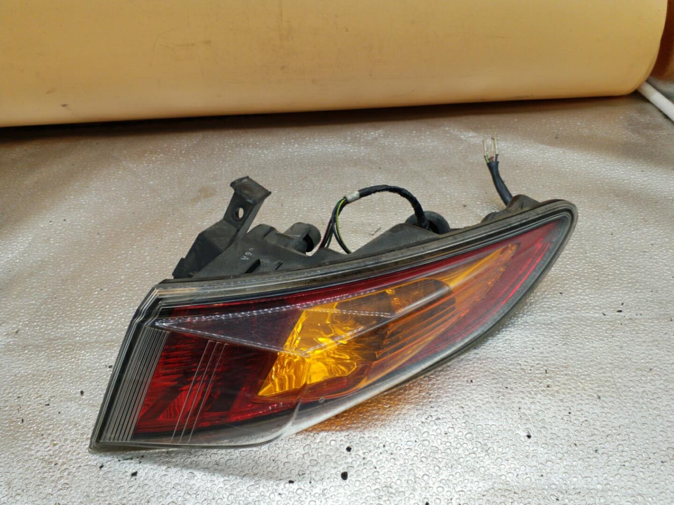 Fanale posteriore principale destro (luci) HONDA CIVIC 8 PHASE 1 Diésel - 1
