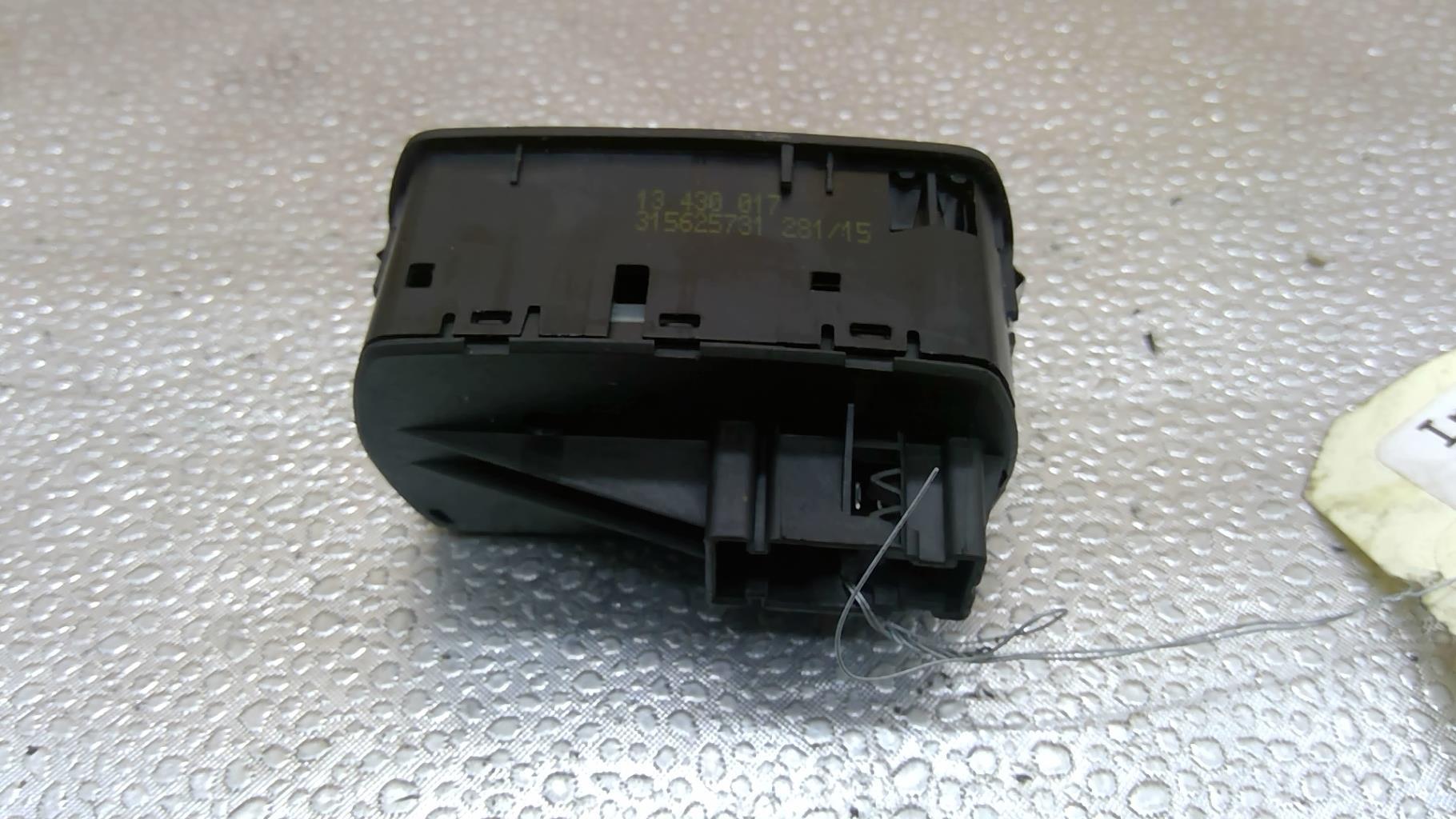 Interrupteur de leve vitre avant gauche OPEL CORSA E Essence - 1