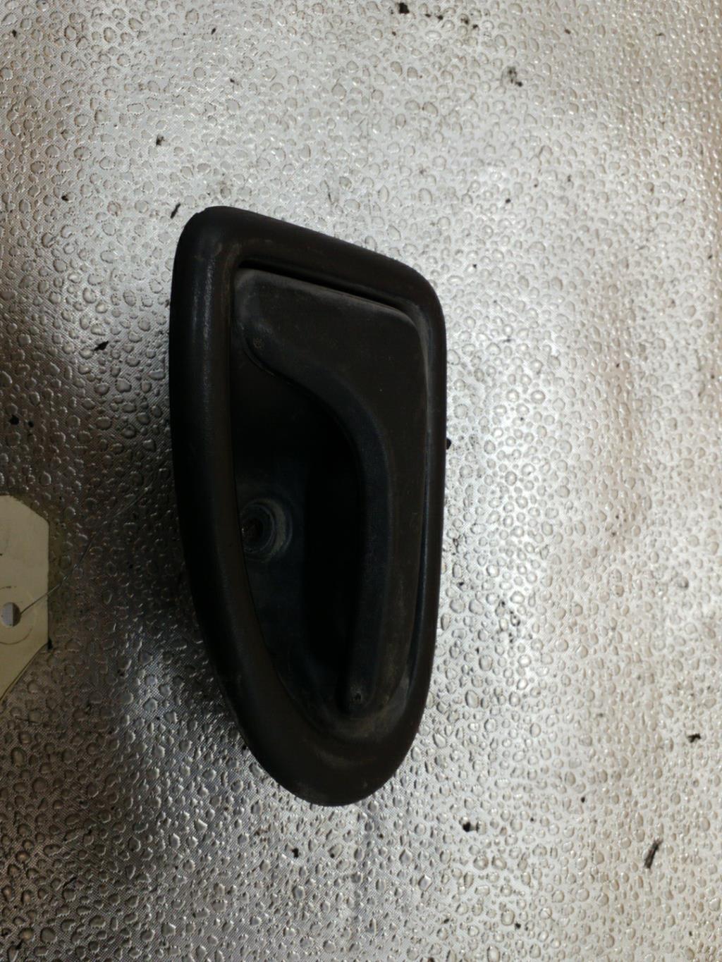 Poignee interieur avant droit RENAULT TRAFIC 2 PHASE 2 Diesel - 1