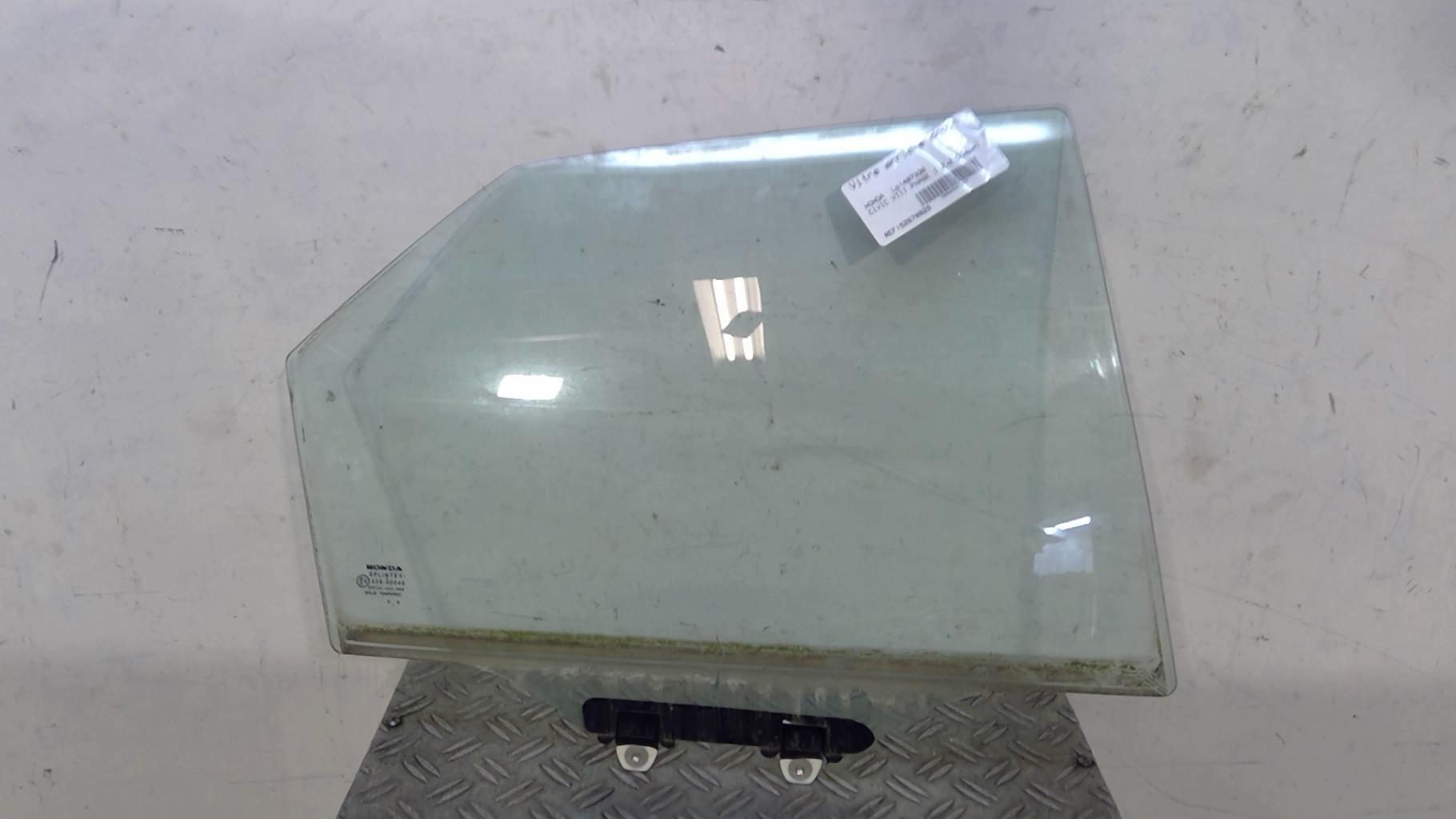 Vitre arriere droit HONDA CIVIC 8 PHASE 1 Diesel - 1