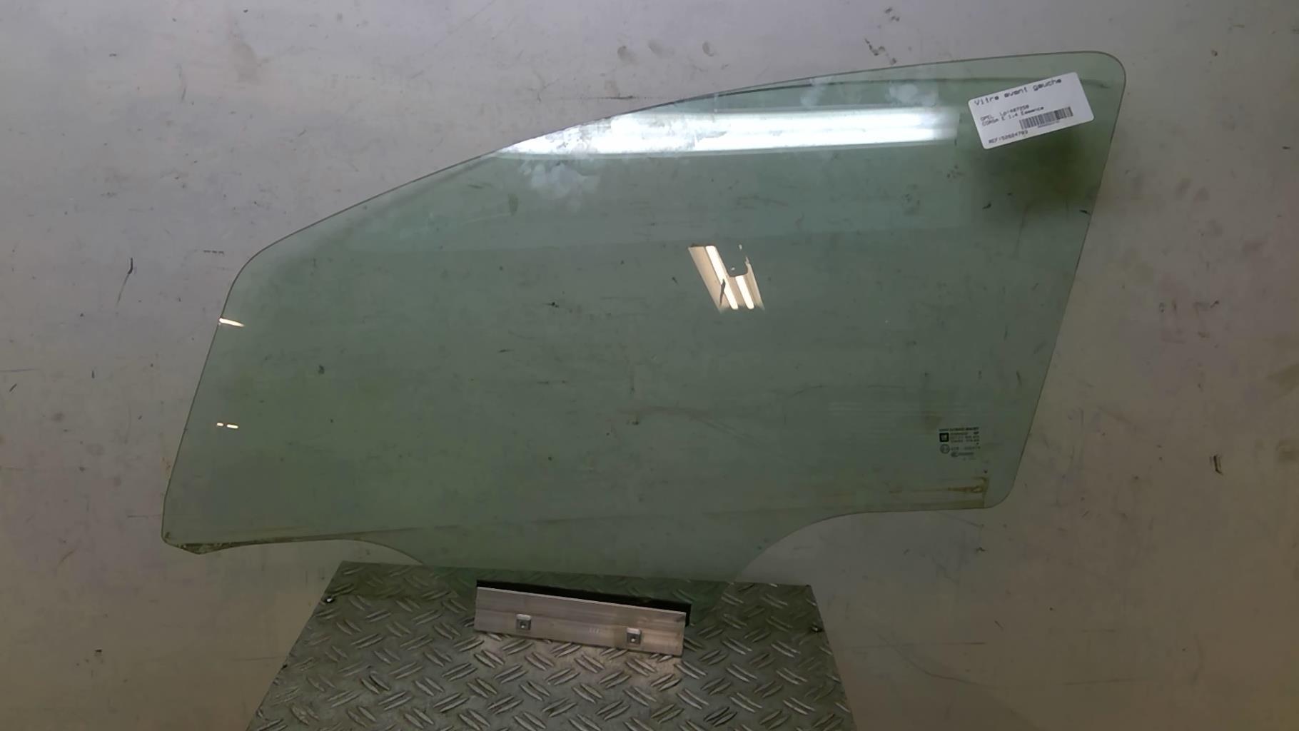 Vitre avant gauche OPEL CORSA E Essence - 1