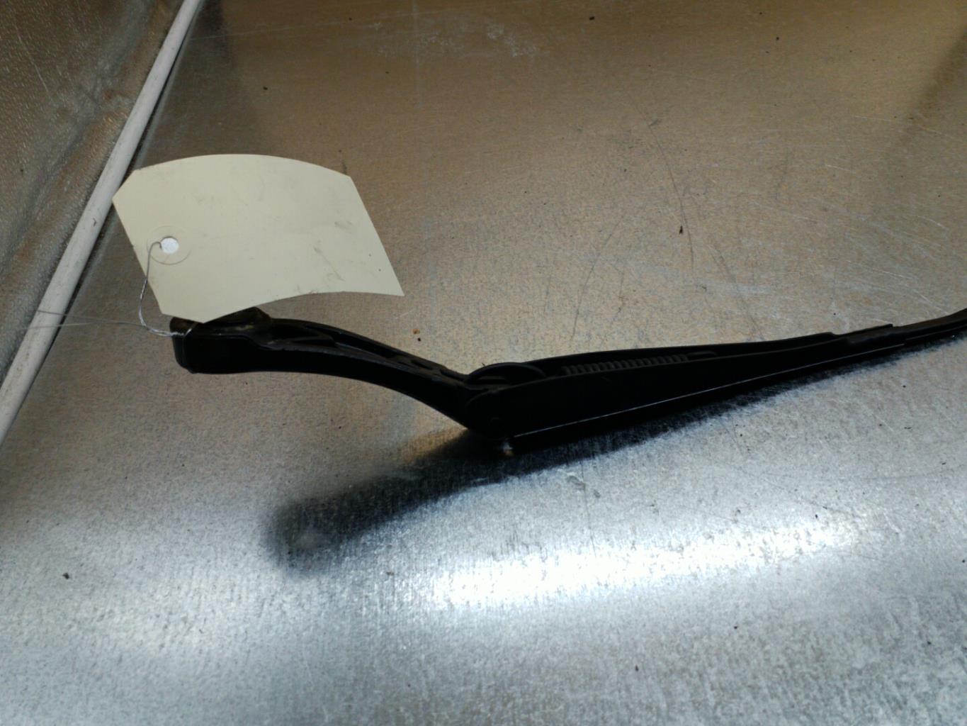 Braccio tergicristallo anteriore destro PEUGEOT 308 2 PHASE 1 Diésel - 1