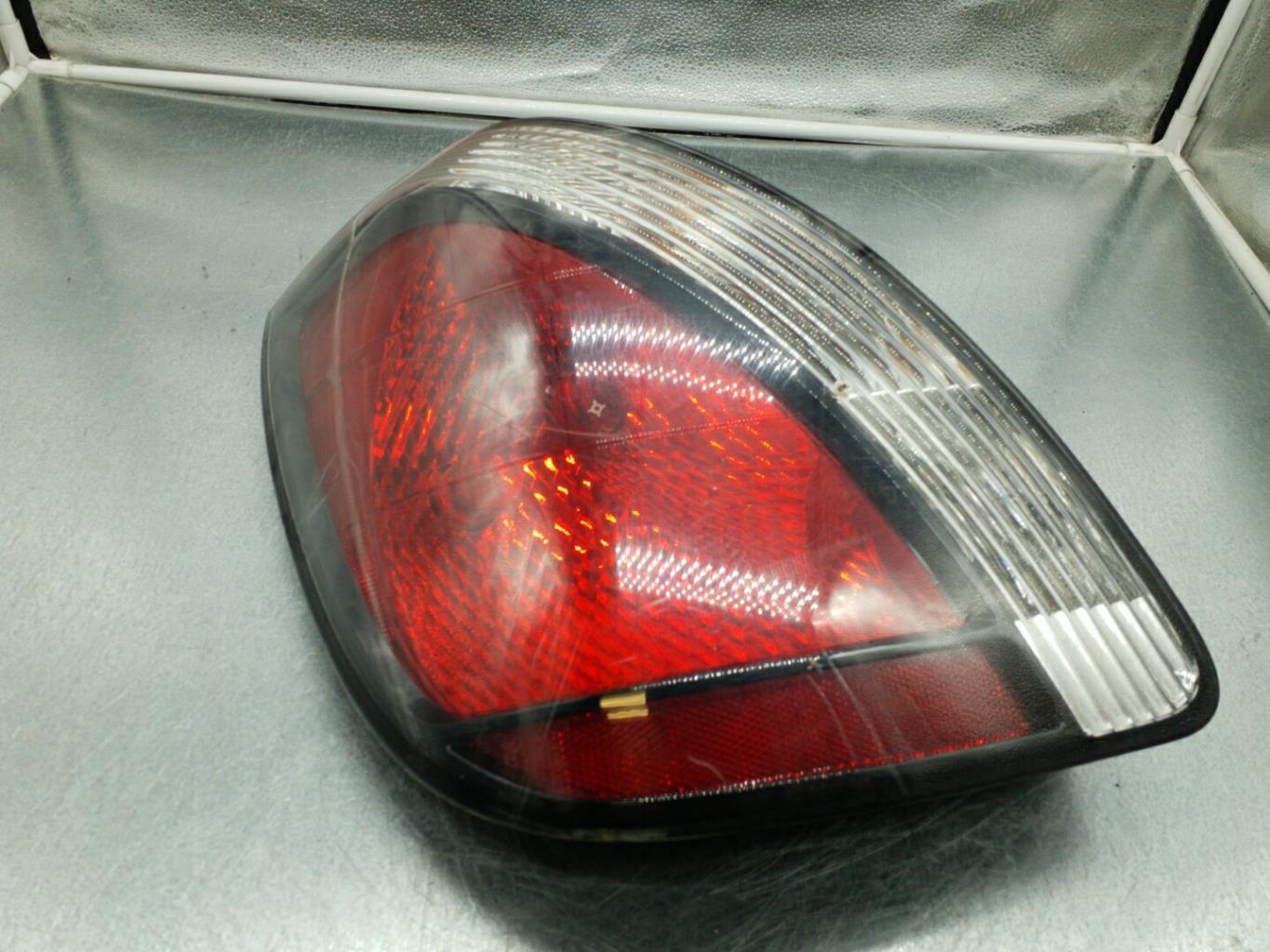 Fanale posteriore principale sinistro (luci) KIA RIO 2 PHASE 1 Gasolina - 1