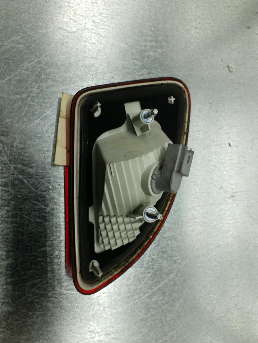 Feu arriere secondaire gauche (feux) RENAULT TWINGO 2 PHASE 2  - 1