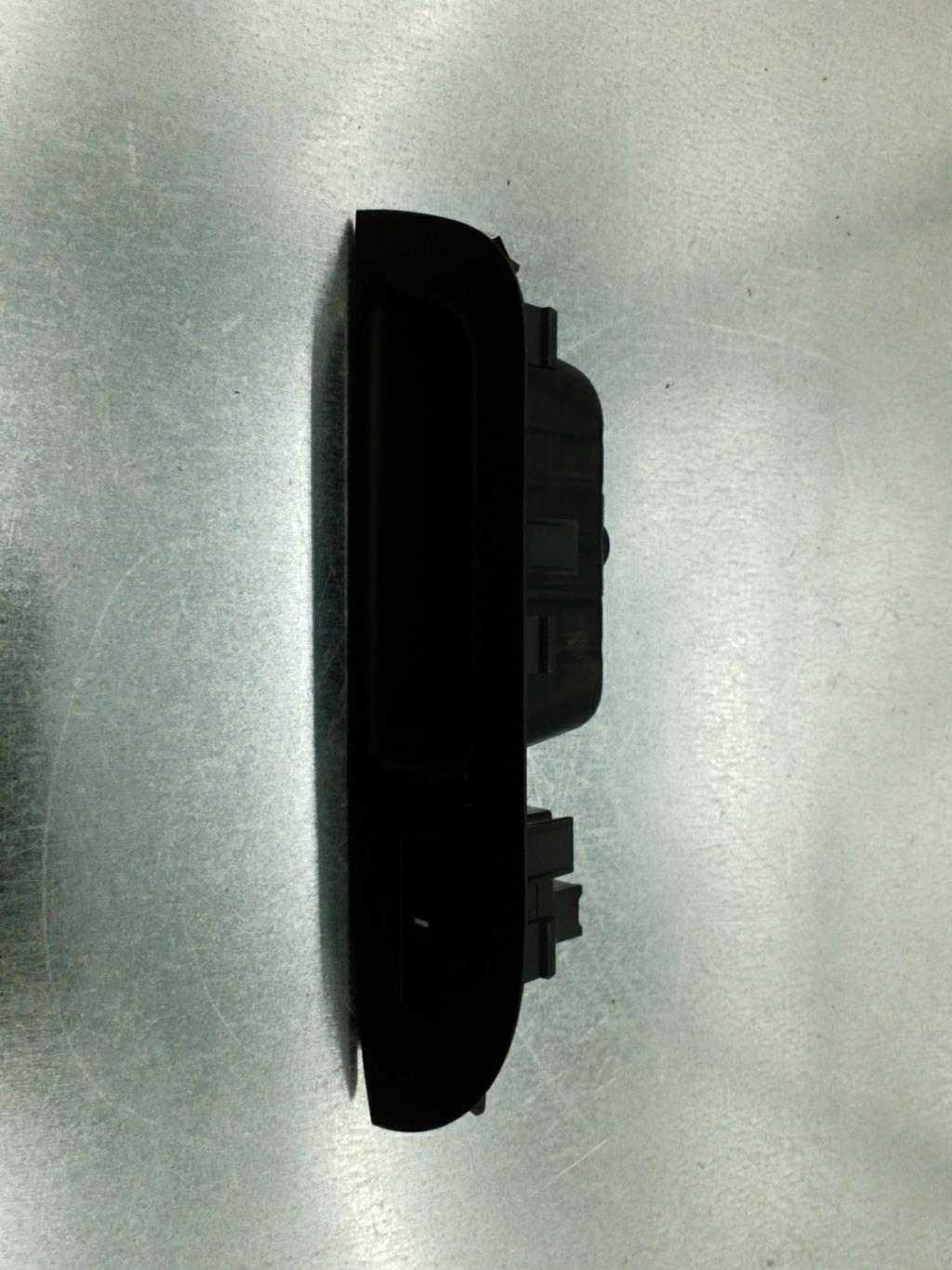 Interruttore lavacristalli posteriore destro KIA SORENTO 2 PHASE 1 Diésel - 1
