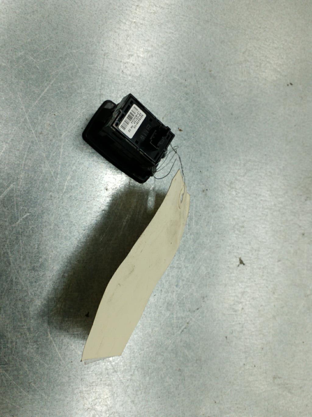 Interruttore lavacristalli posteriore sinistro BMW SERIE 1 F20 PHASE 1 Diésel - 1