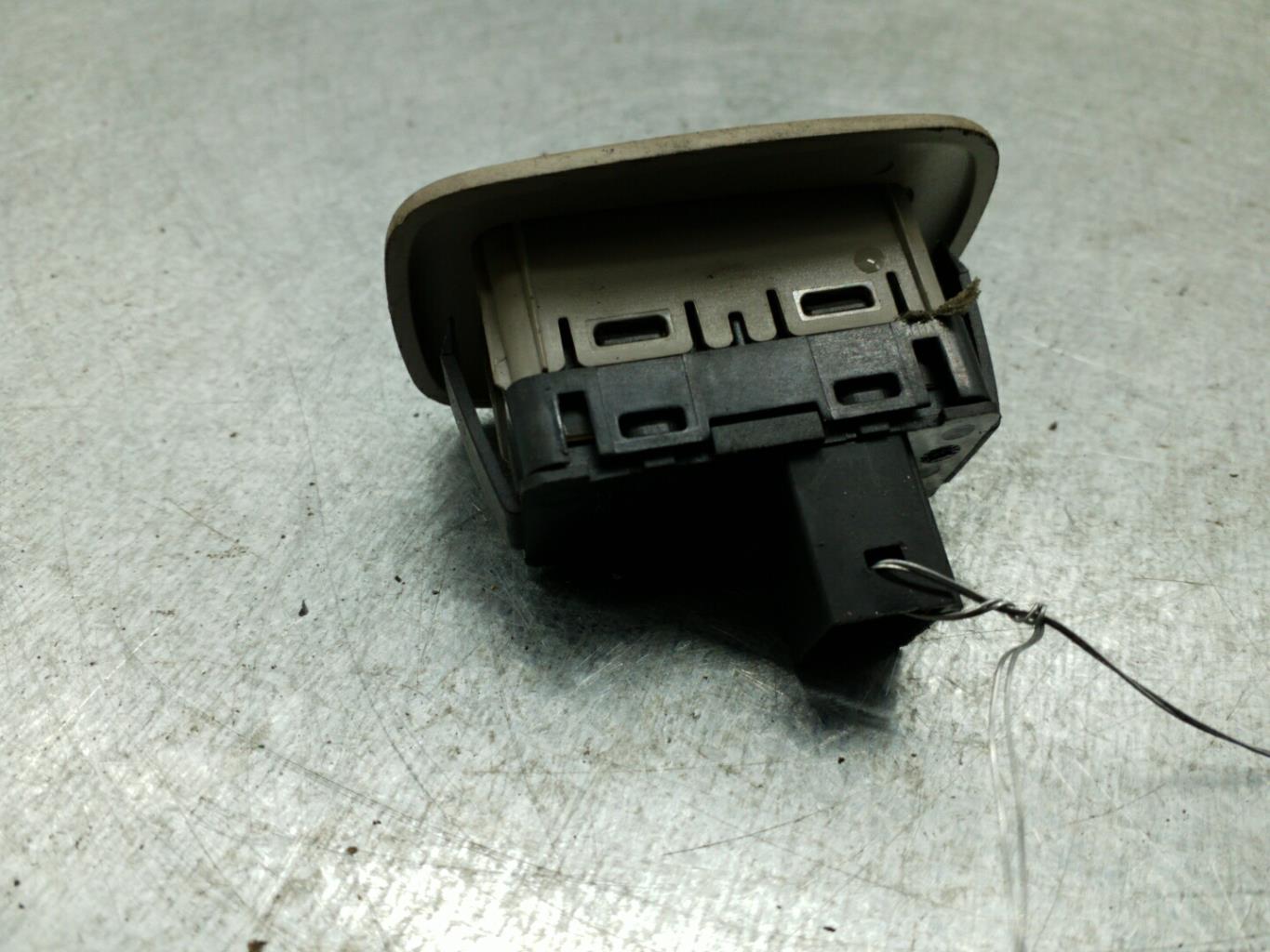 Interruttore lavacristalli posteriore sinistro CITROEN C5 2 BREAK Diésel - 1