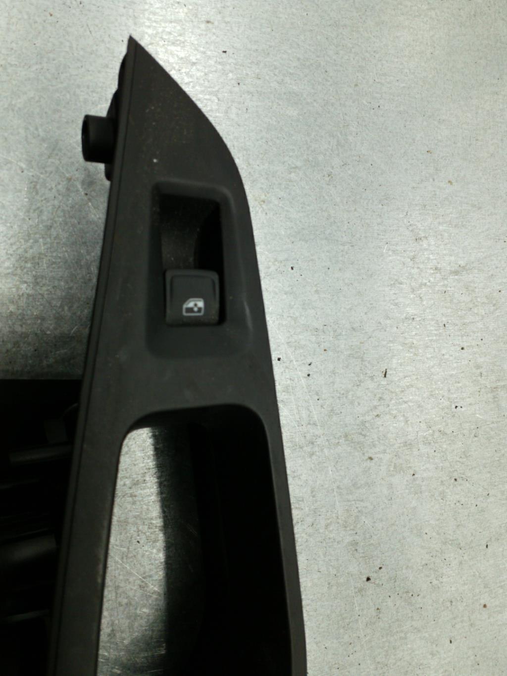 Interruttore lavacristalli posteriore sinistro SEAT LEON 3 PHASE 1 Gasolina - 1