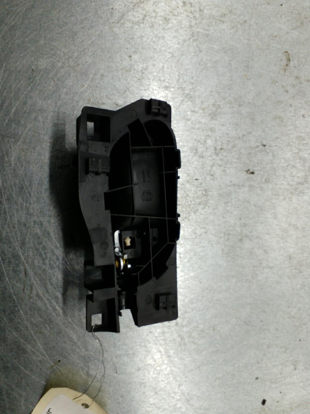 Maniglia interna posteriore sinistra PEUGEOT 208 1 PHASE 2 Gasolina - 1