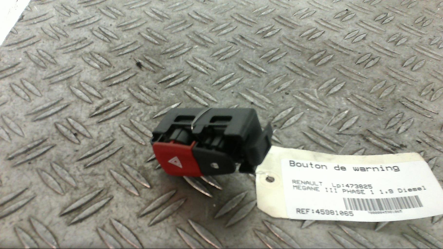 Bouton de warning RENAULT MEGANE 3 PHASE 1 Diesel - 1