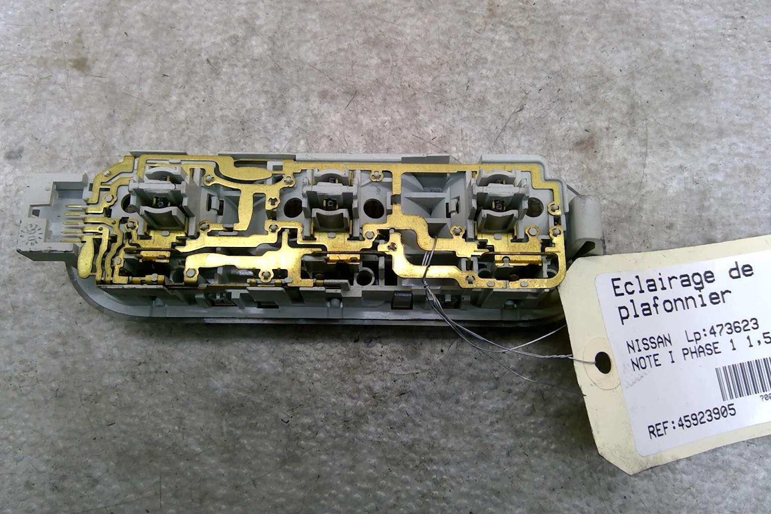 Eclairage de plafonnier NISSAN NOTE 1 PHASE 1 Diesel - 1