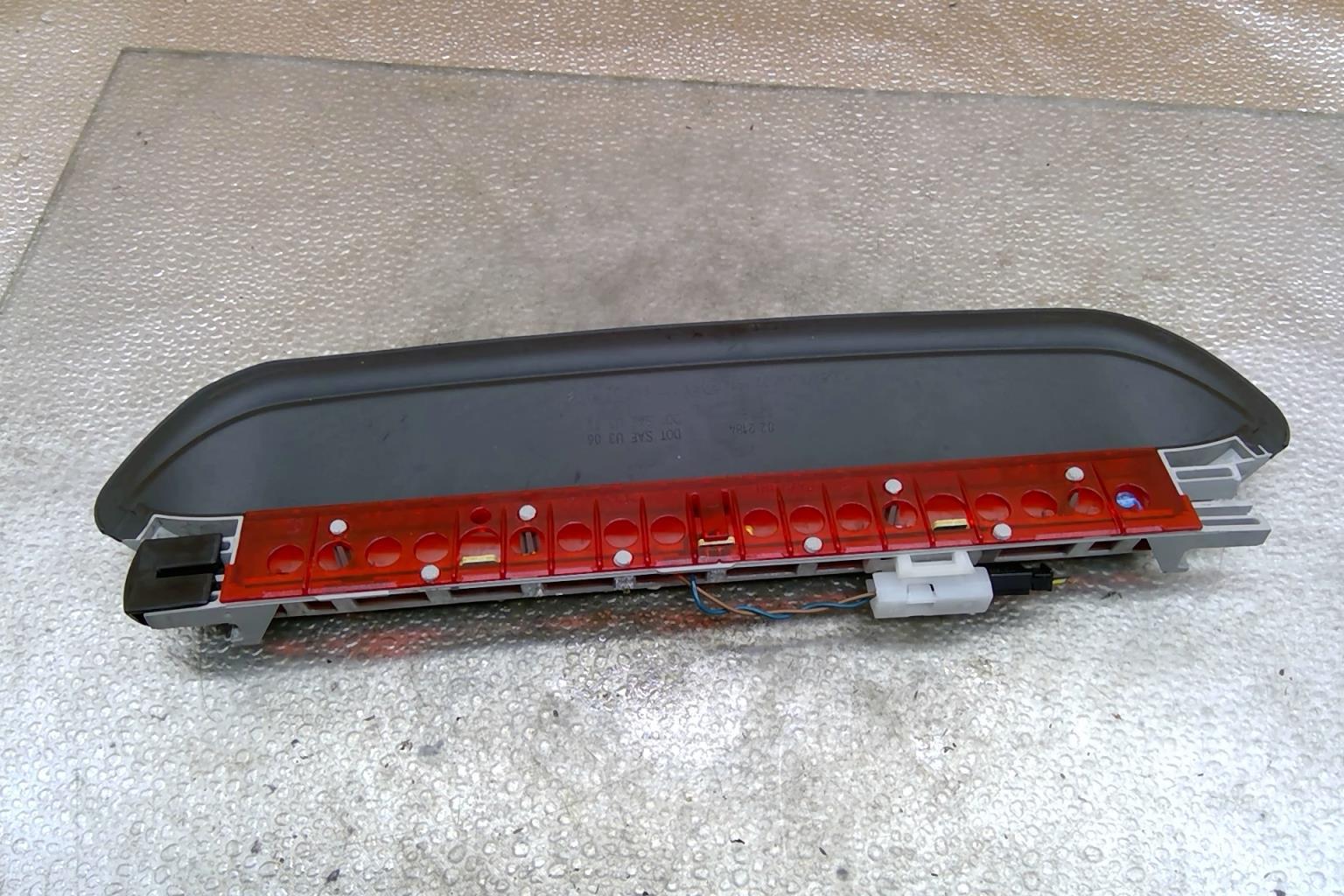 Feu arriere stop central BMW SERIE 3 E90 PHASE 1 Diesel - 1