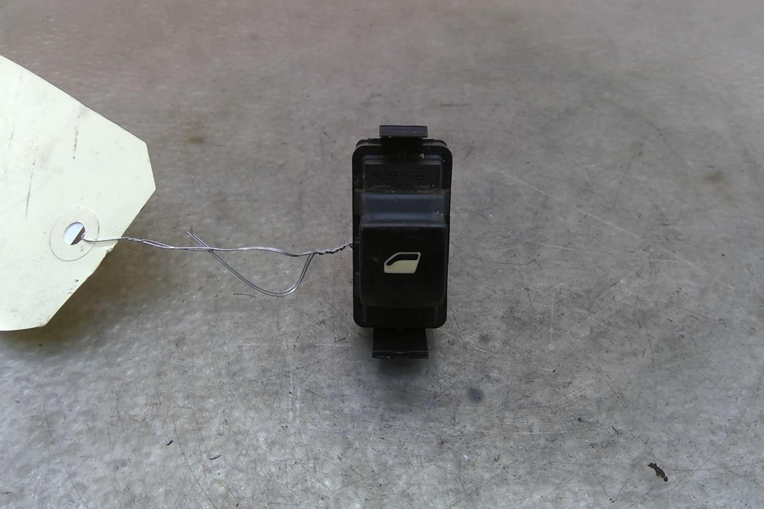 Interruttore lavacristalli posteriore destro CITROEN C5 2 Diésel - 1