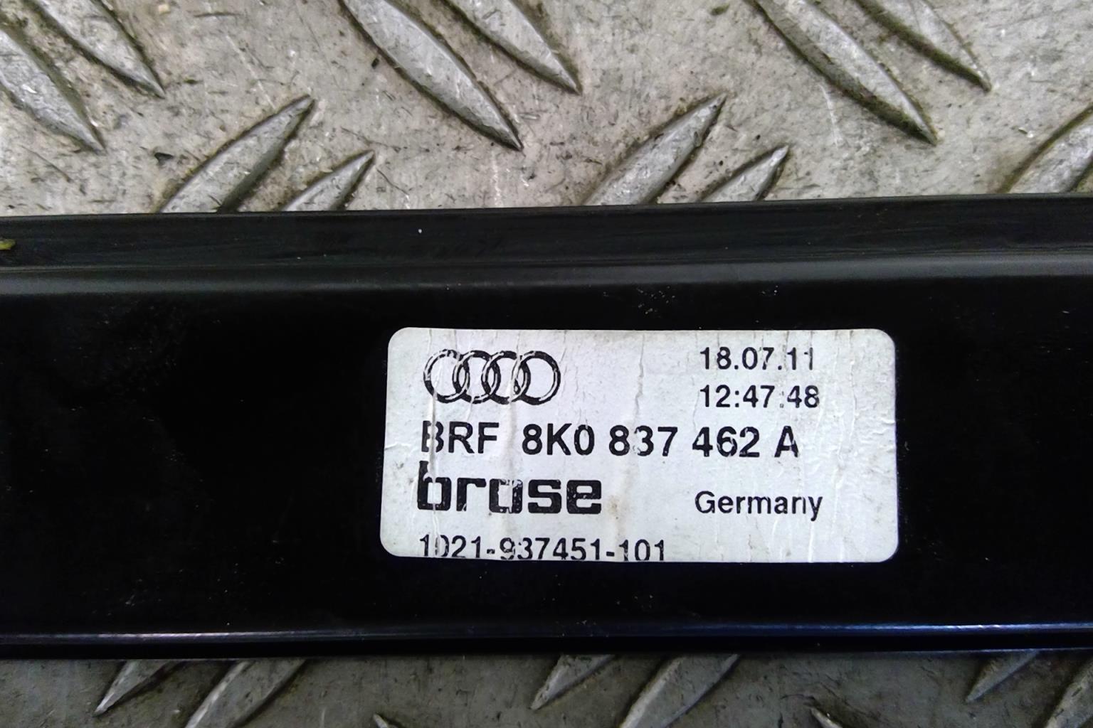 Leve vitre electrique avant droit AUDI A4 3 PHASE 1 Diesel - 1